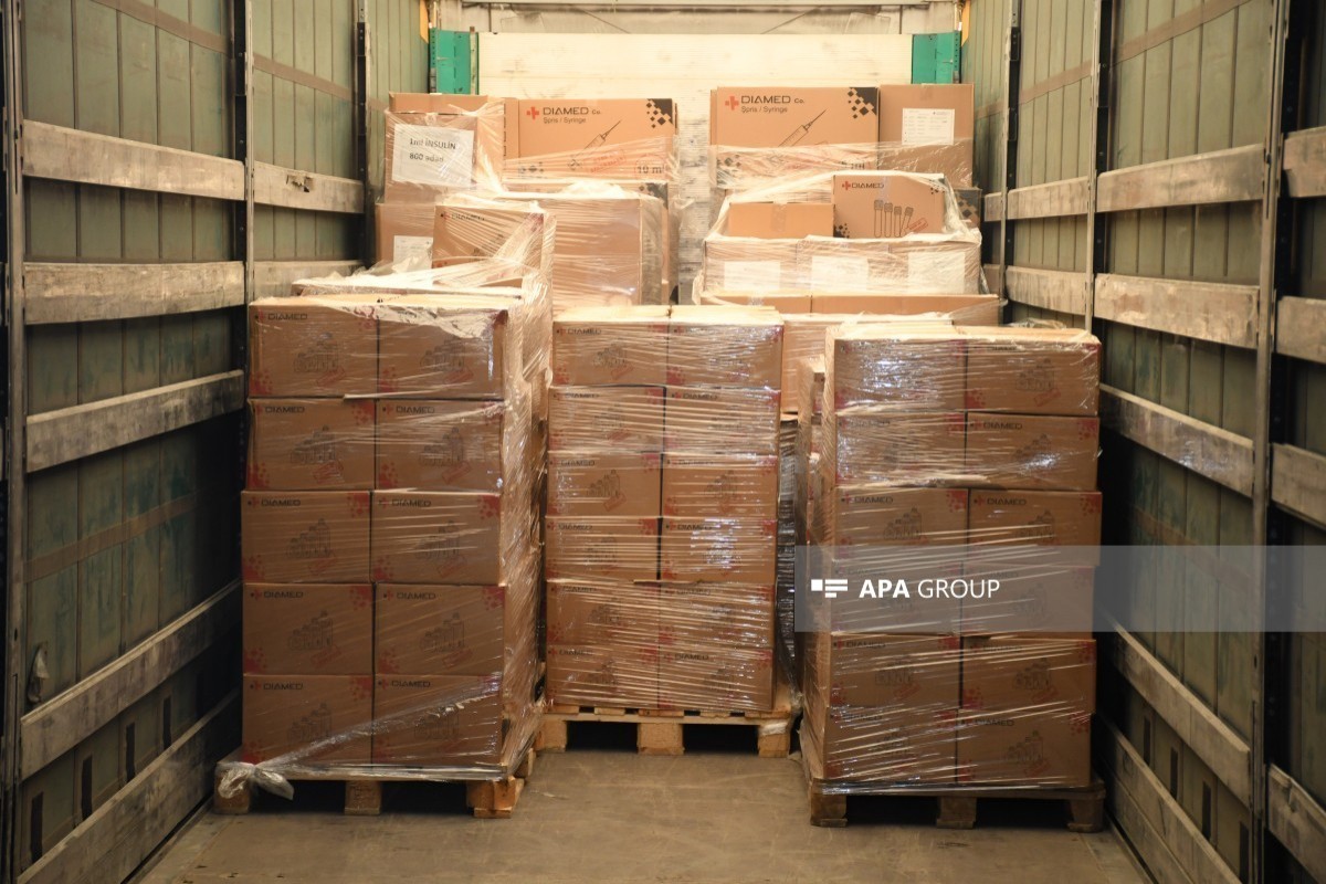 Азербайджан направил в Иран 200 тонн гуманитарной помощи-ФОТО 