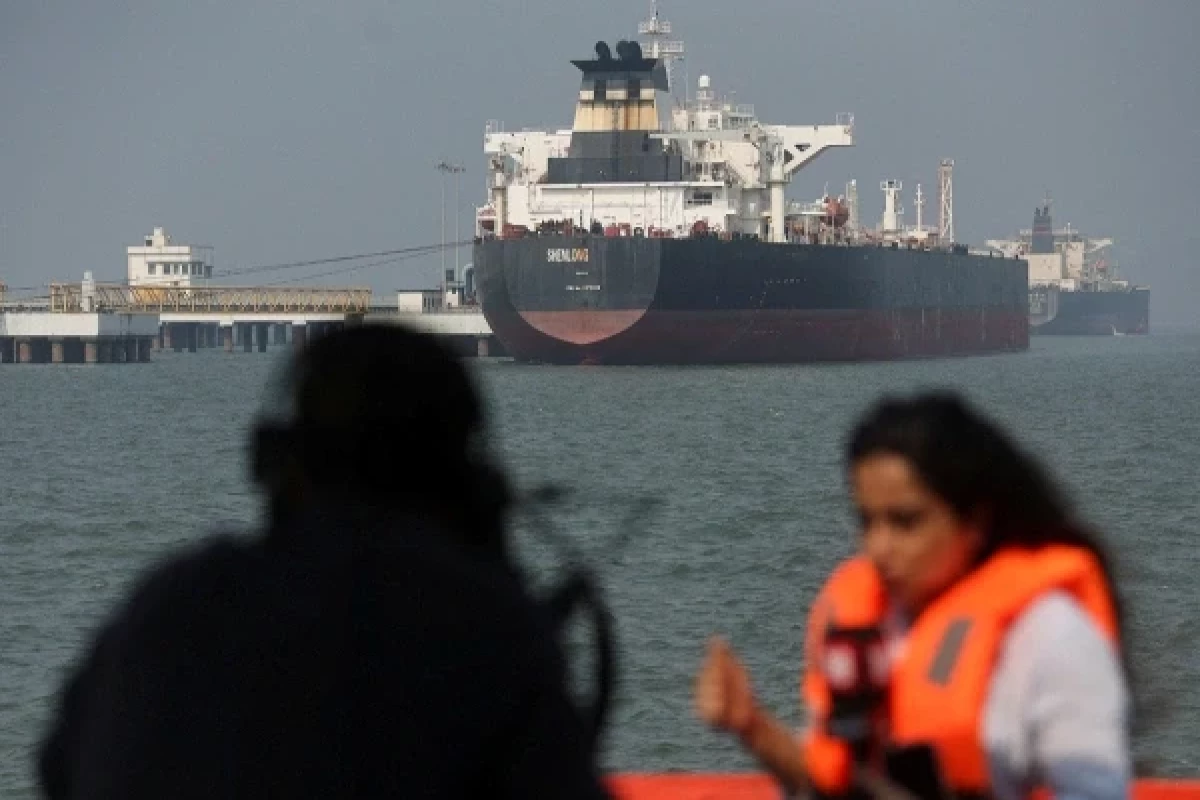 Индия подтвердила первую за семь лет закупку иранской нефти