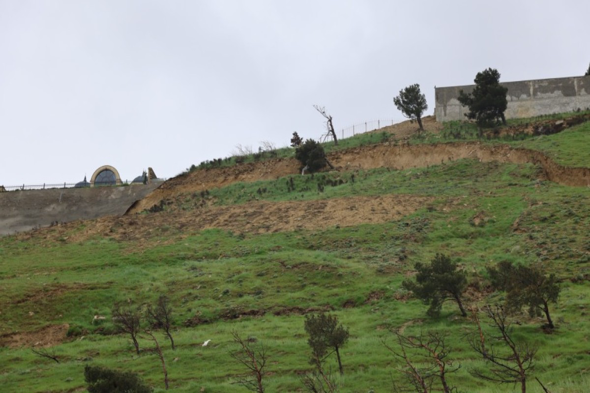 Кямаледдин Гейдаров осмотрел оползневую зону в Бадамдаре-ФОТО 