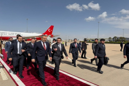 Хакан Фидан проведёт в Сирии трёхстороннюю встречу с аш-Шараа и Зеленским