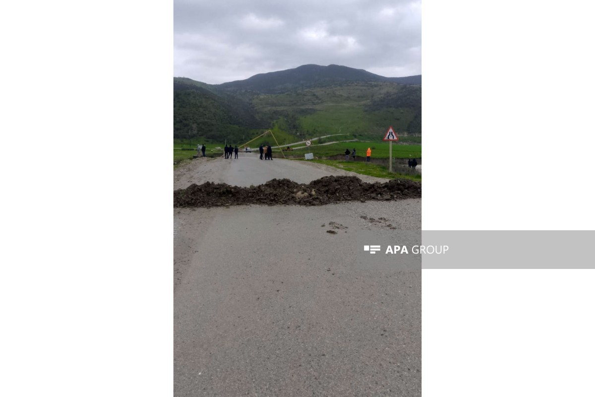 Сильные дожди разрушили мост в Сиязане-ФОТО 