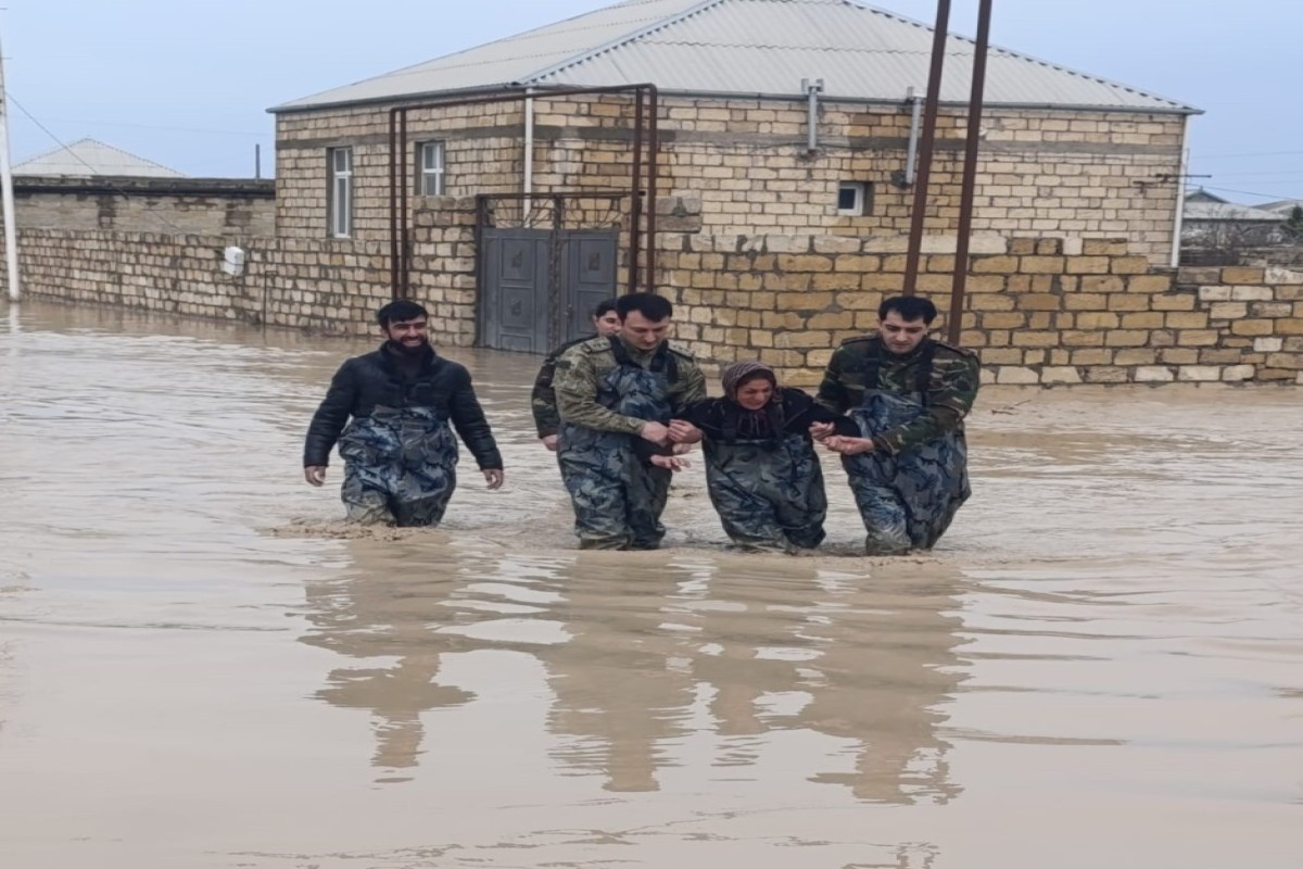 МЧС продолжает борьбу с последствиями сильных дождей: эвакуированы еще 160 человек -ФОТО 