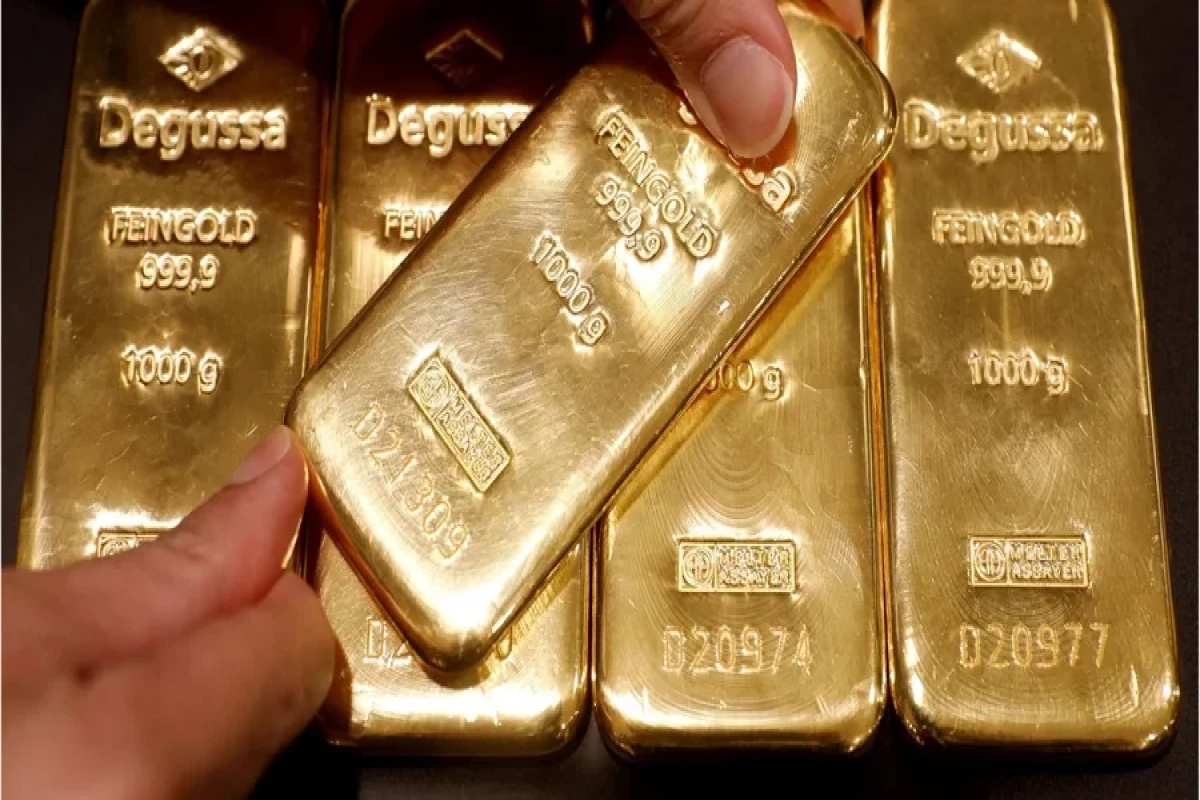 Банк Франции заработал €12,8 млрд на операциях с золотом