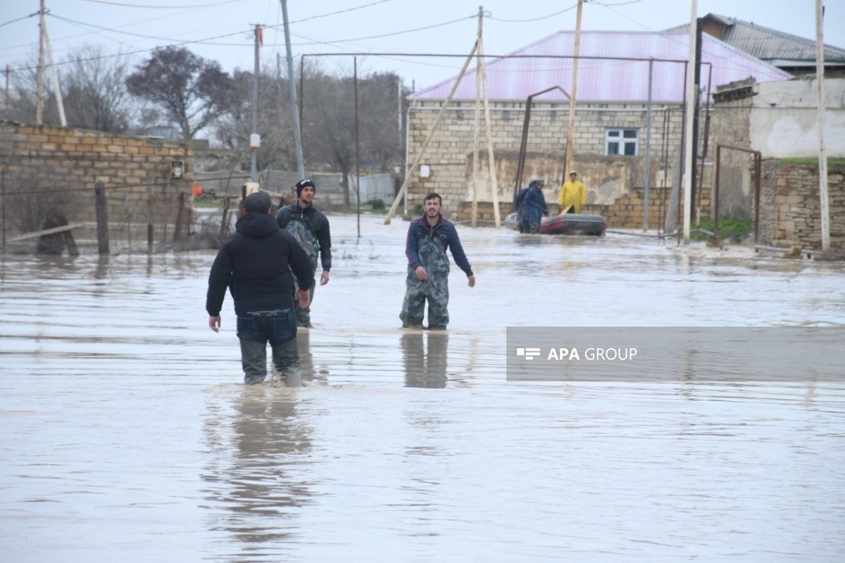 В Хызинском районе сошли сели: МЧС эвакуирует людей-ФОТО 