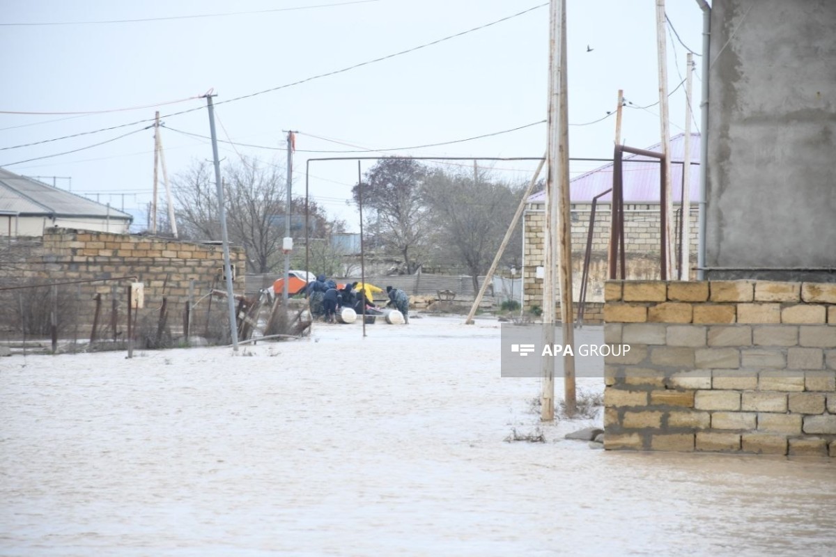 В Хызинском районе сошли сели: МЧС эвакуирует людей-ФОТО 