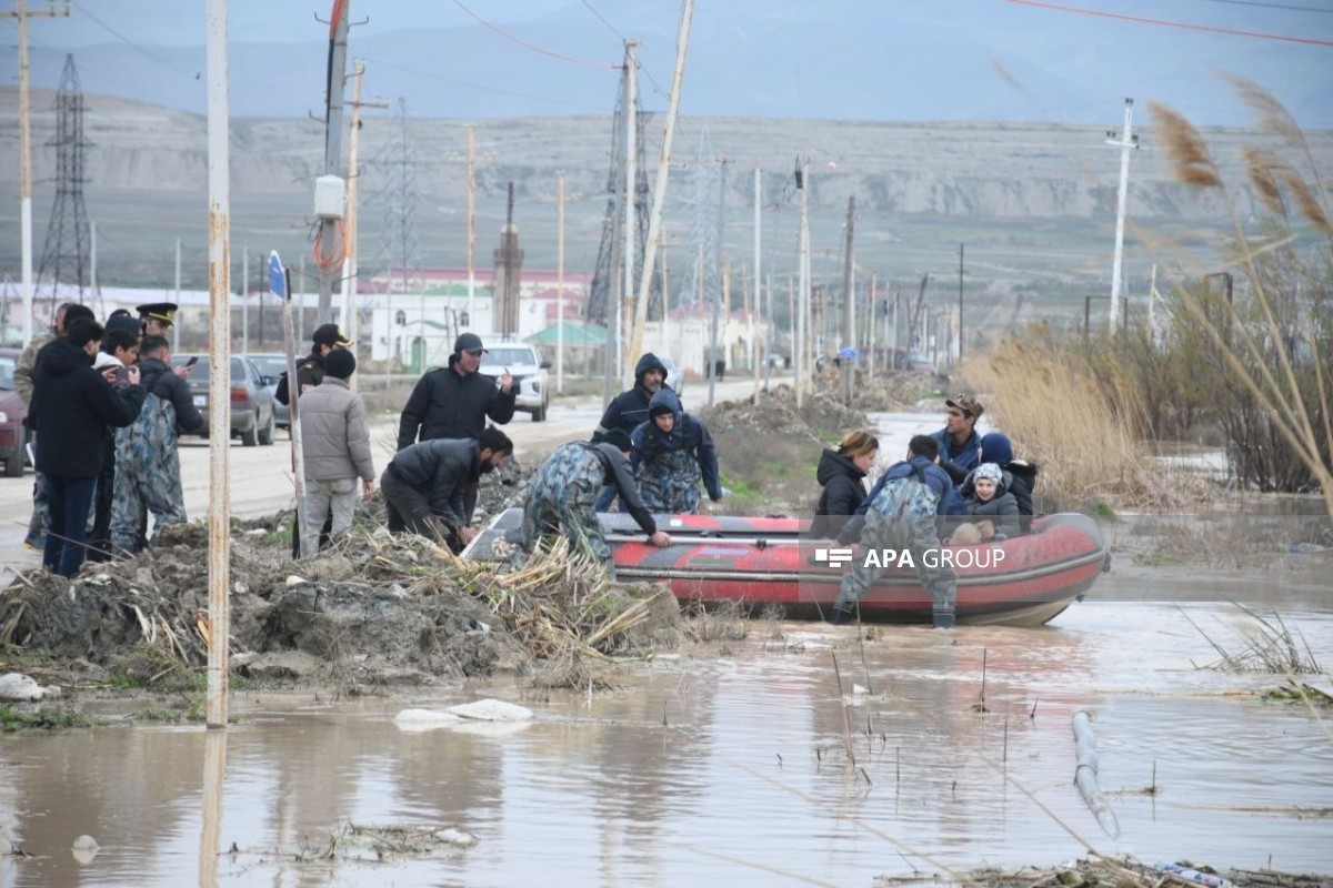 В Хызинском районе сошли сели: МЧС эвакуирует людей-ФОТО 