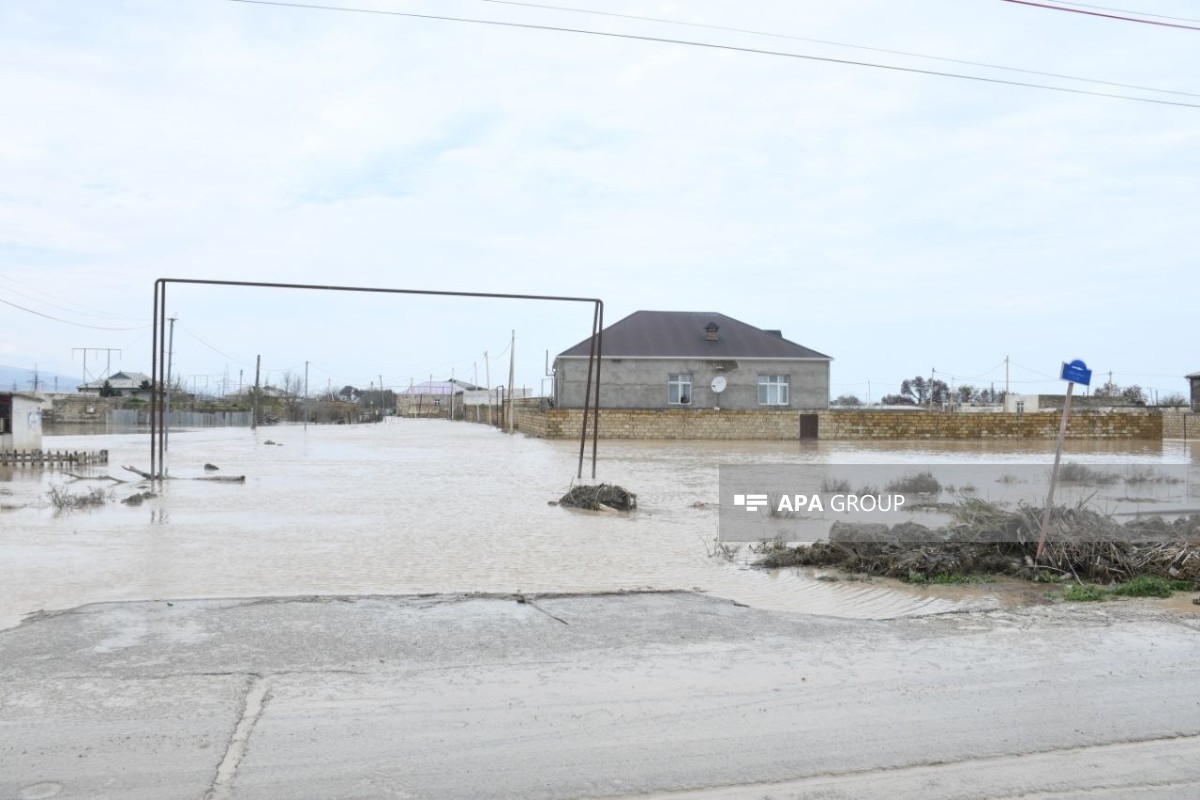 В Хызинском районе сошли сели: МЧС эвакуирует людей-ФОТО 