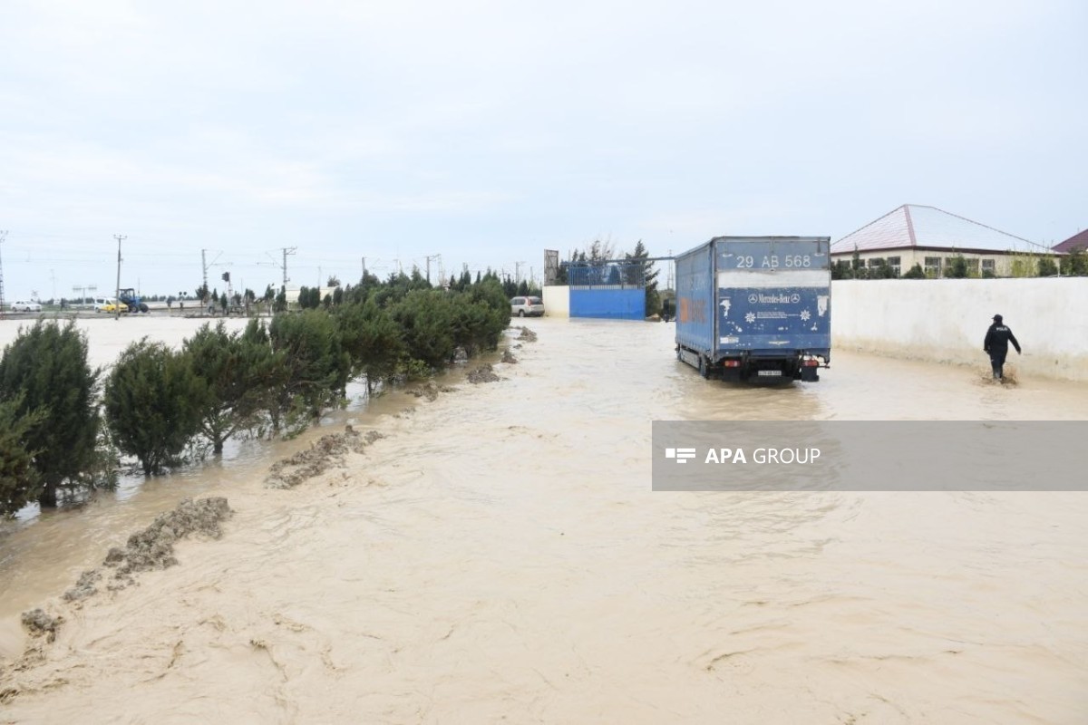 В Хызинском районе сошли сели: МЧС эвакуирует людей-ФОТО 