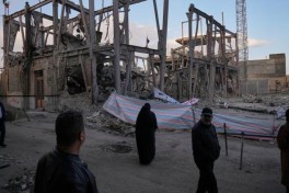 Иранский композитор поселился на электростанции, чтобы защитить ее