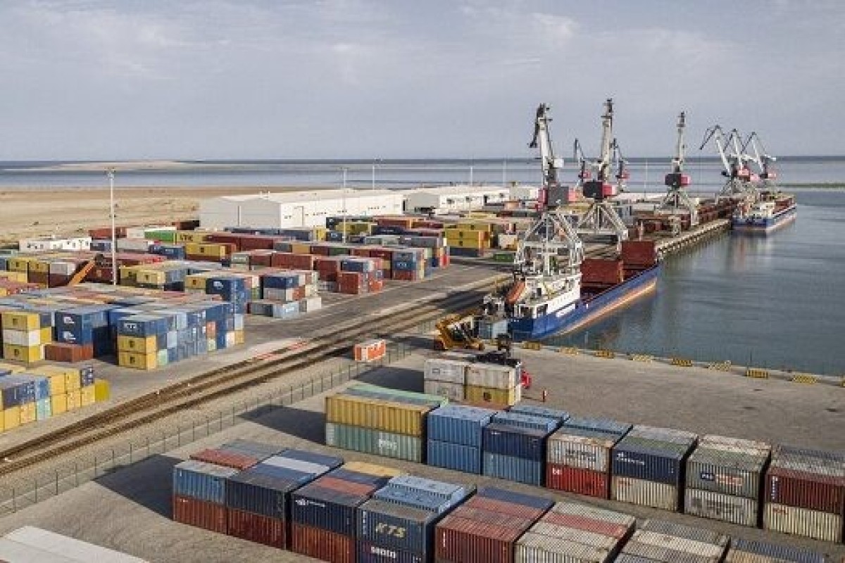 Бакинский порт установил рекорд по перевалке грузов в марте