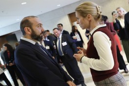 Мирзоян и Каллас обменялись мнениями по Ближнему Востоку