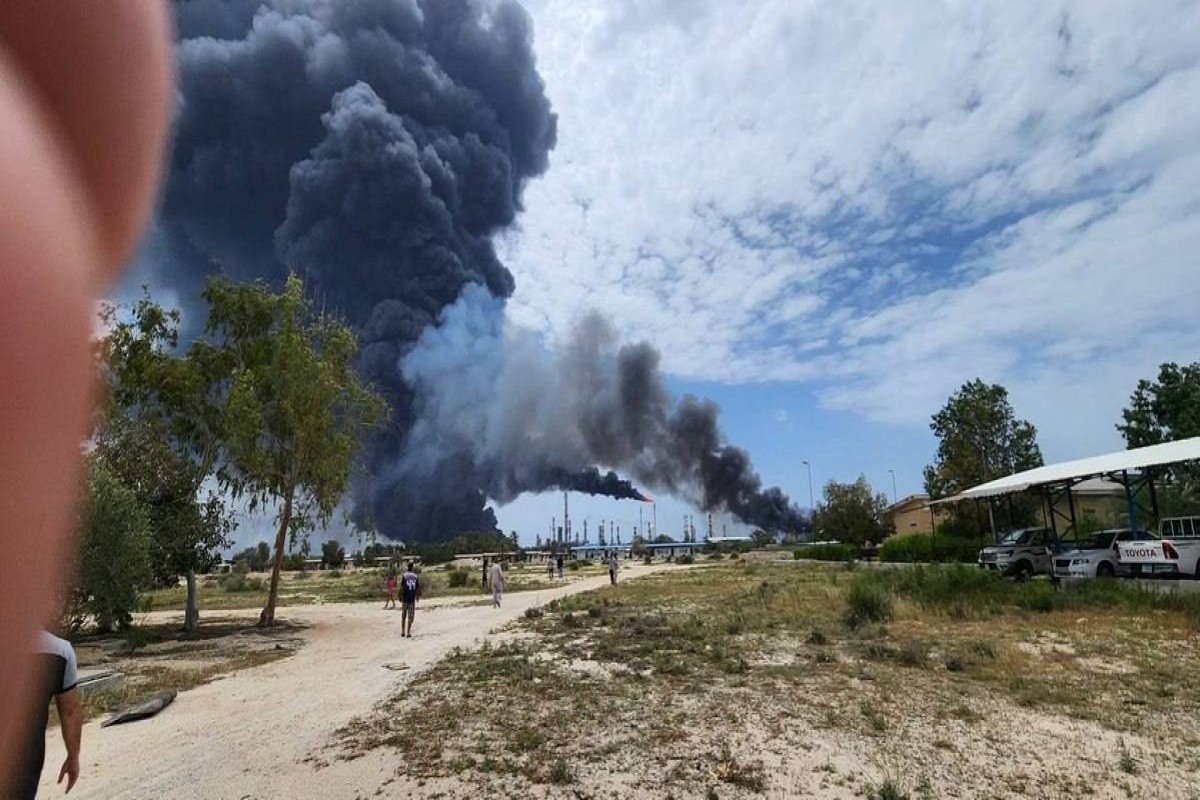 Press TV: США и Израиль атаковали НПЗ на острове Лаван-ФОТО 