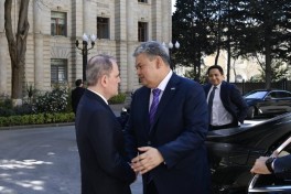 Байрамов провел встречу с казахстанским коллегой