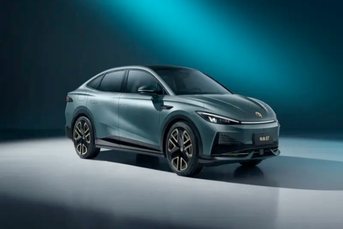 Volkswagen и Xpeng представили новый электрокроссовер для Китая