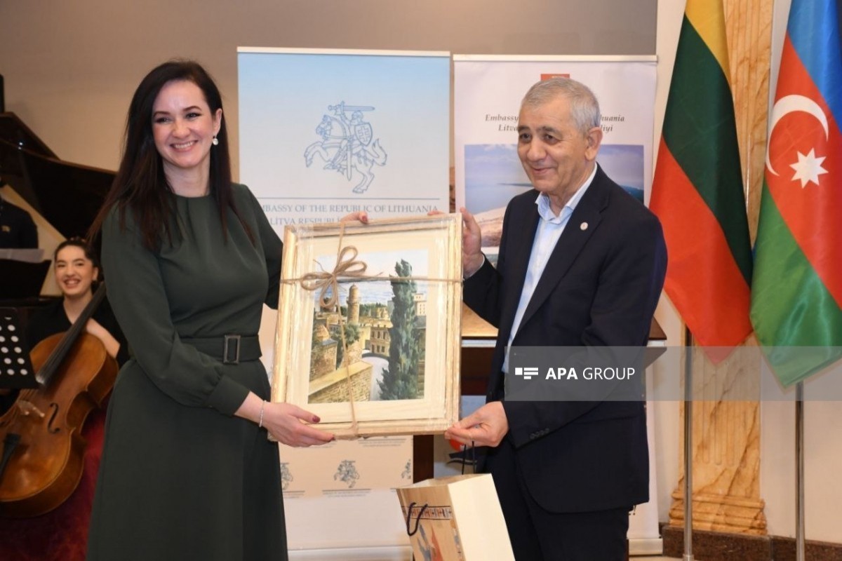 В Баку показали истории украинцев, нашедших убежище в Литве-ФОТО 