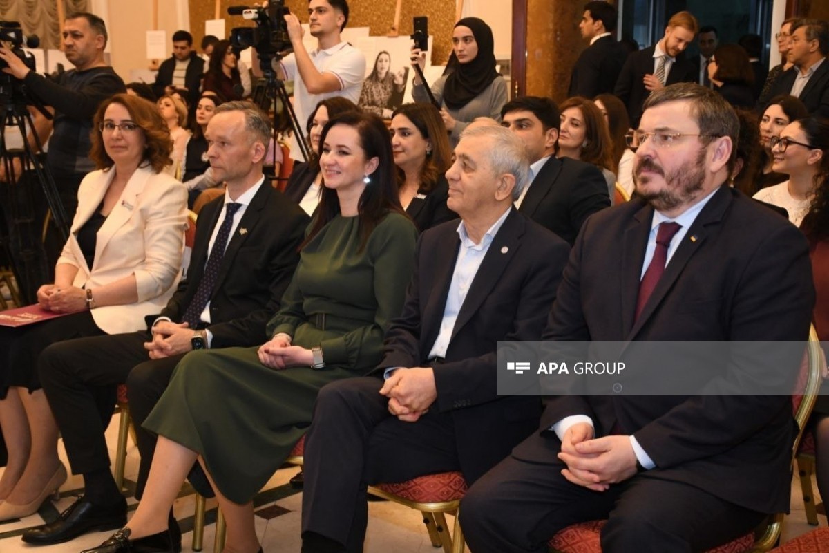 В Баку показали истории украинцев, нашедших убежище в Литве-ФОТО 