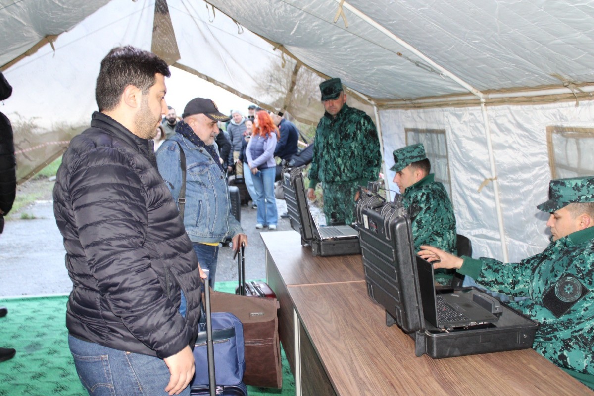 Представители гражданского общества Армении прибыли в Азербайджан -ФОТО 