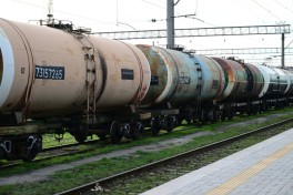 В Армению из Азербайджана направлены 15 вагонов дизеля 