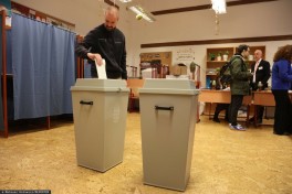 В Венгрии закрылись участки для голосования на парламентских выборах