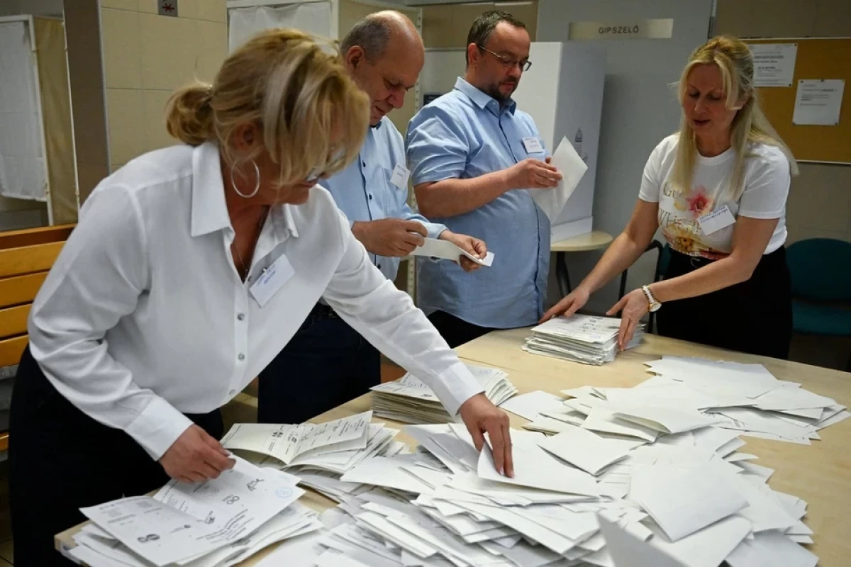 В Венгрии огласили результаты подсчета 98,9% голосов