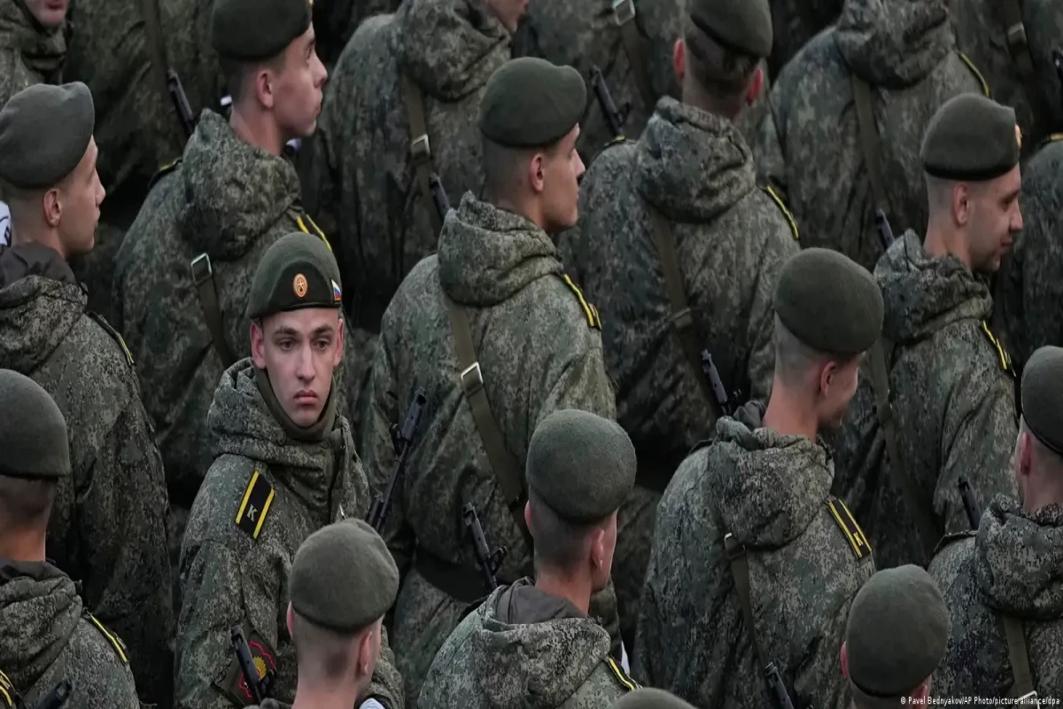 Темпы набора контрактников в РФ снизились, несмотря на рекордные выплаты