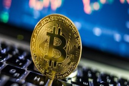 Bitcoin подешевел, рынок криптовалют ушел в минус