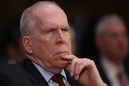 Экс-глава ЦРУ призвал отстранить Трампа от власти