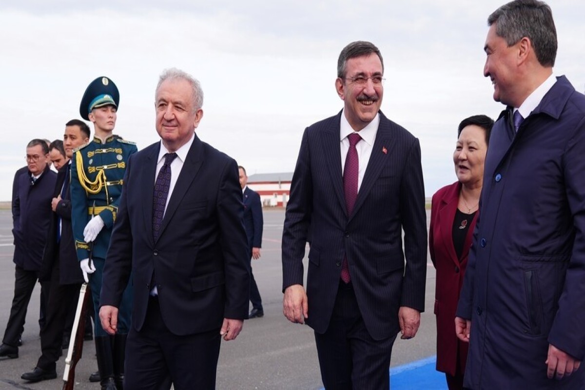 Вице-президент Турции прибыл в Казахстан