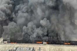 Пожар на парковке электрокаров в Китае обрушил акции BYD