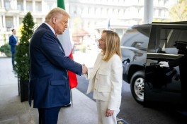 «Я потрясен ею»: Трамп обрушился с критикой на премьер-министра Италии