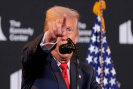 Трамп раскритиковал Европу за ее миграционную и энергетическую политику