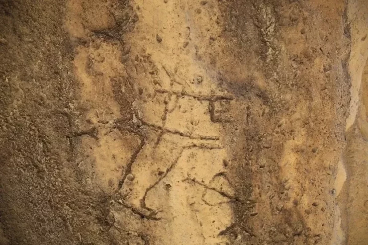 В Гобустане обнаружены новые наскальные рисунки-ФОТО 