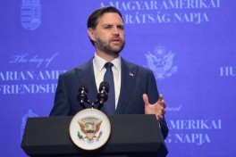 Вэнс: США настроены на переговоры с Ираном