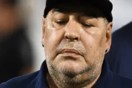 В Аргентине возобновились слушания по делу о смерти Марадоны