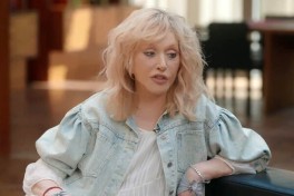 Продюсер: Пугачева хочет наладить отношения с властью