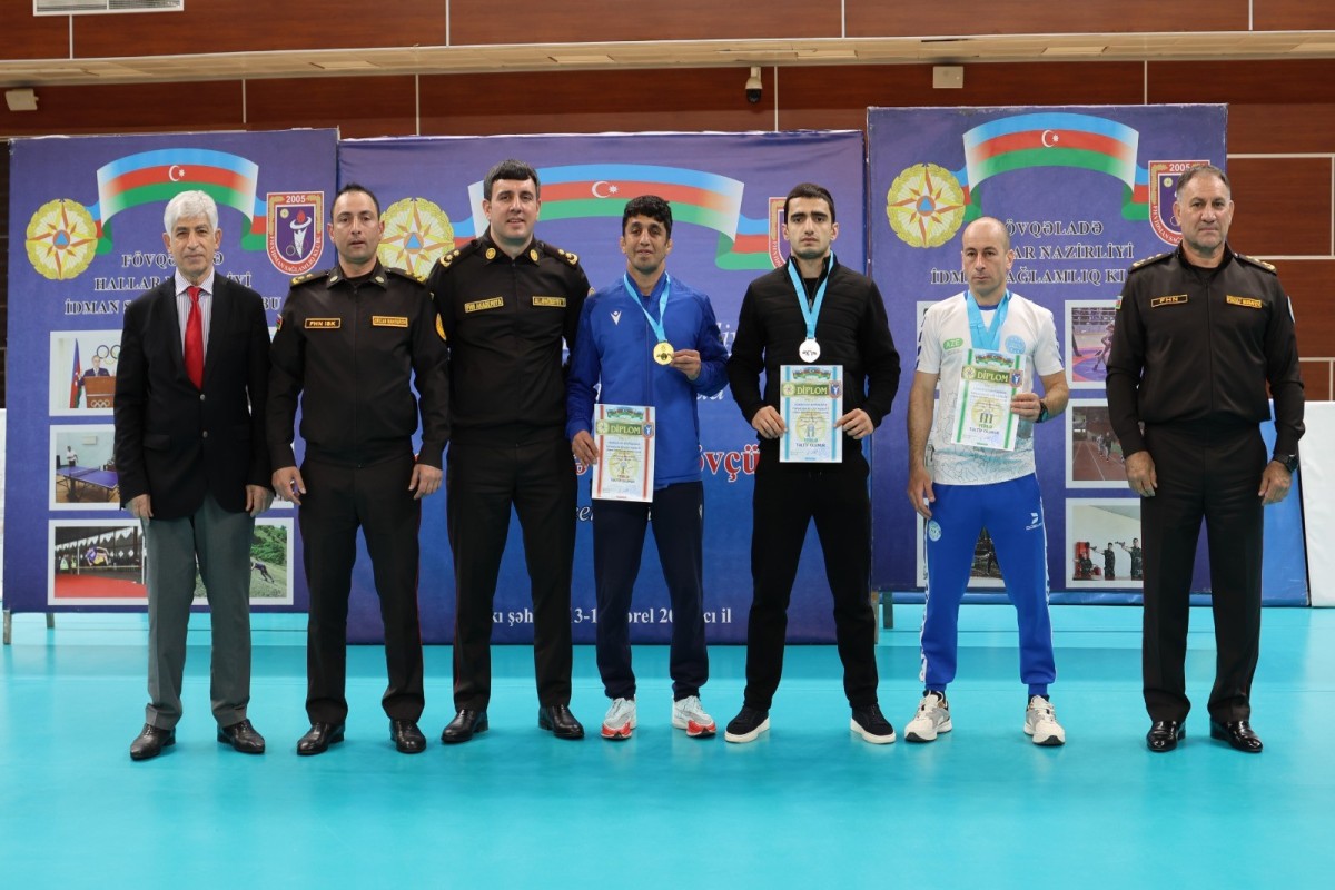 В МЧС Азербайджана прошел чемпионат по армрестлингу и многоборью-ФОТО 