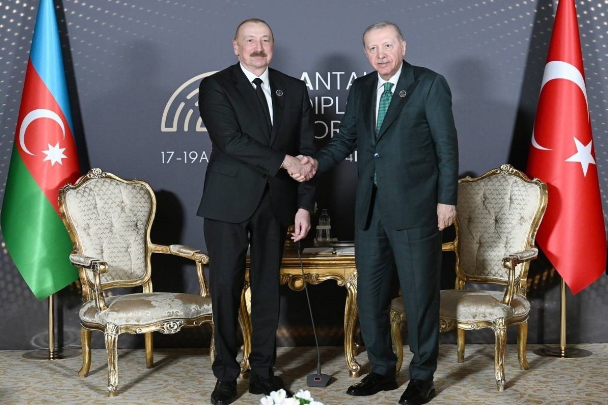 В Анталье проходит встреча Президента Азербайджана Ильхама Алиева с Президентом Турции Реджепом Тайипом Эрдоганом