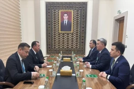 QazaqGaz и SOCAR обсудили сотрудничество в газовой сфере в Ашхабаде