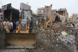 В Индии в результате взрыва на фабрике фейерверков погибли 23 человека