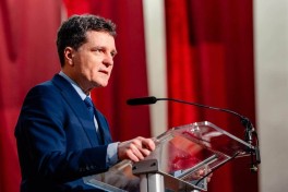 Президент Румынии предупредил о "политической турбулентности" в стране