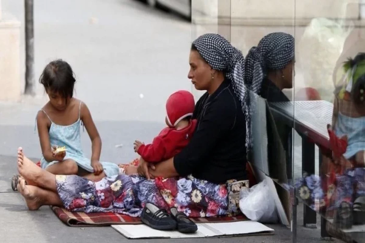 Милли Меджлис ввел штрафы и аресты за попрошайничество