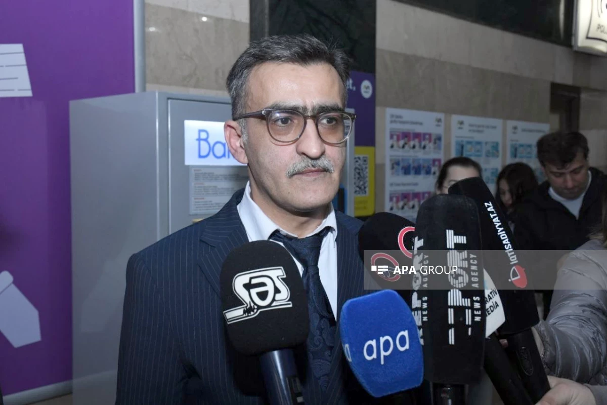 Представители Бакметрополитена назвали причину сбоя в движении поездов 