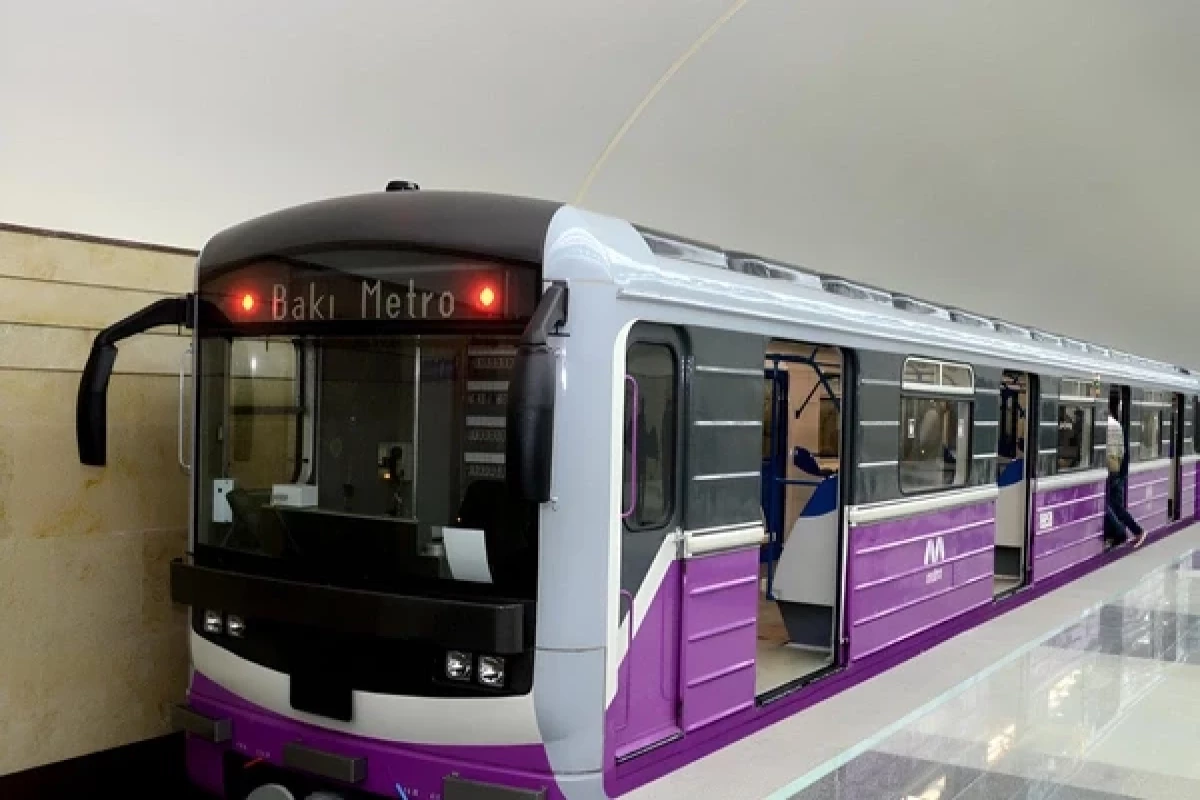 После инцидента в бакинском метро госпитализированы три человека