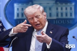 СМИ: Трамп пытался получить доступ к ядерным кодам, но военные ему помешали