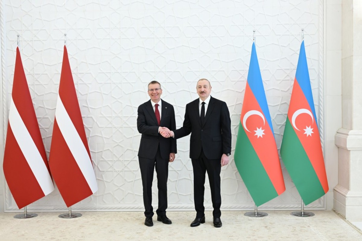 Алиев и Ринкевичс выступают с заявлениями для прессы