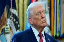 Трамп заявил о продлении режима прекращения огня с Ираном 