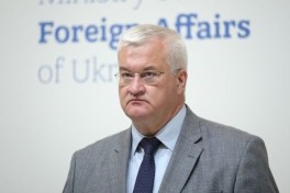 Украина отказалась от поэтапного вступления в ЕС