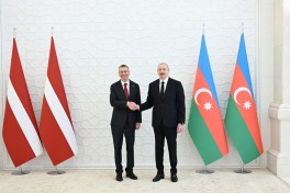 Алиев и Ринкевичс выступают с заявлениями для прессы