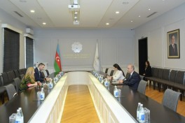 Министр науки и образования встретился с послом Греции