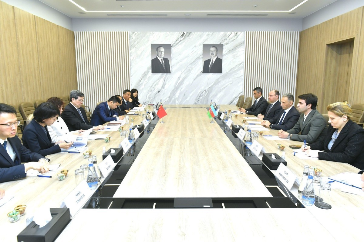 Рашад Набиев встретился с китайским коллегой